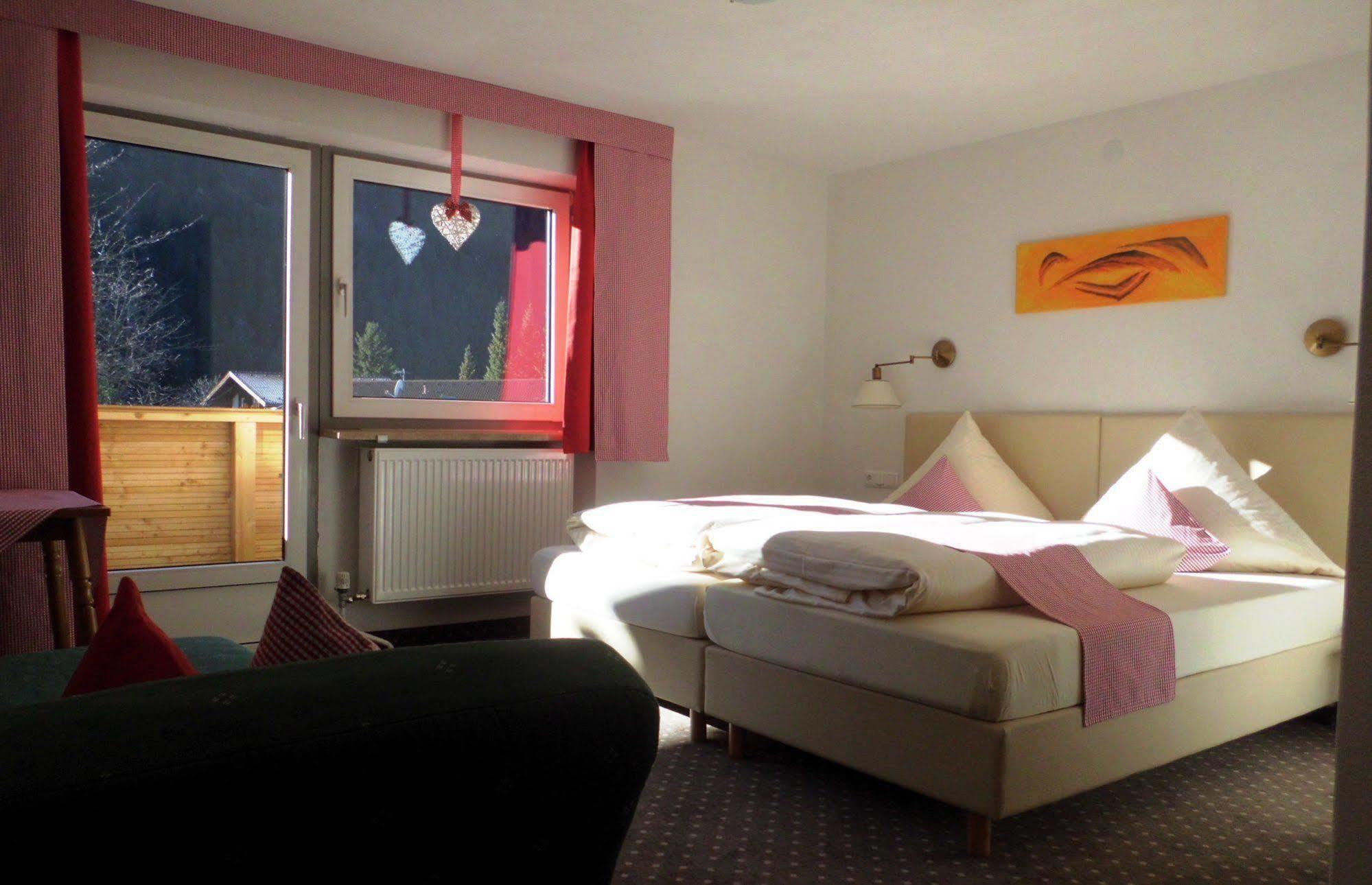 Alpina Appartements Haldensee Ngoại thất bức ảnh